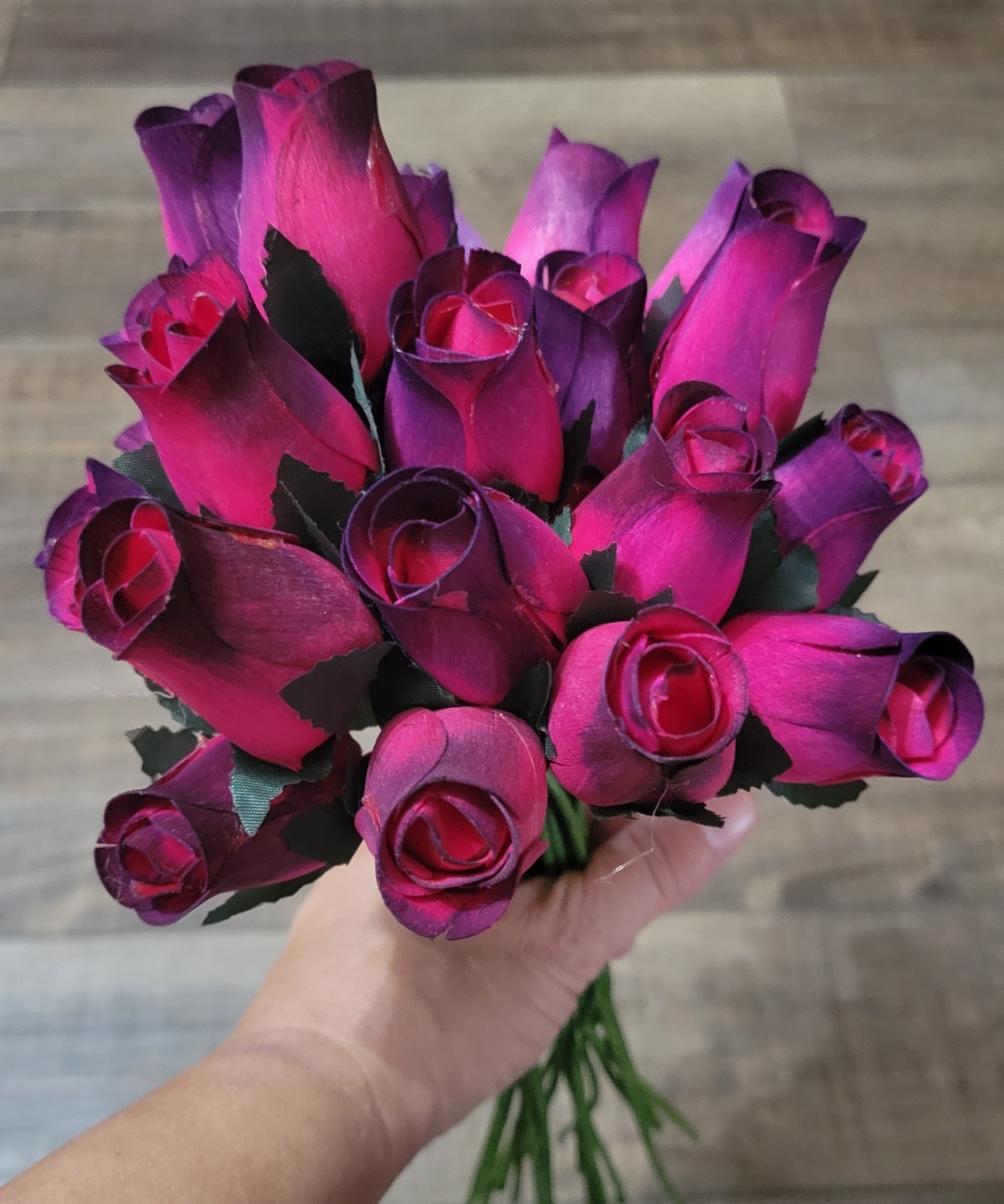 24 Beautiful Realistic Pink Purple Wooden Roses Standard Version