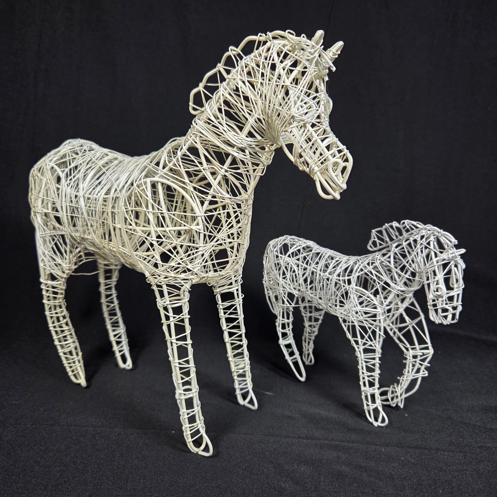 Horse Metal Wire Art Sculptures Free Standing Home Decor