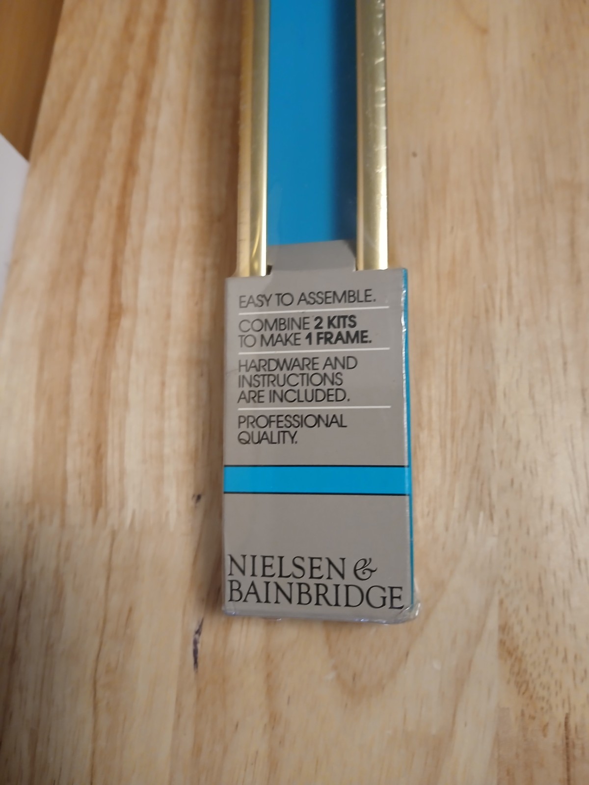 Nielsen Bainbridge 1/2 of frame kit flat top design GOLD 16″ new in package
