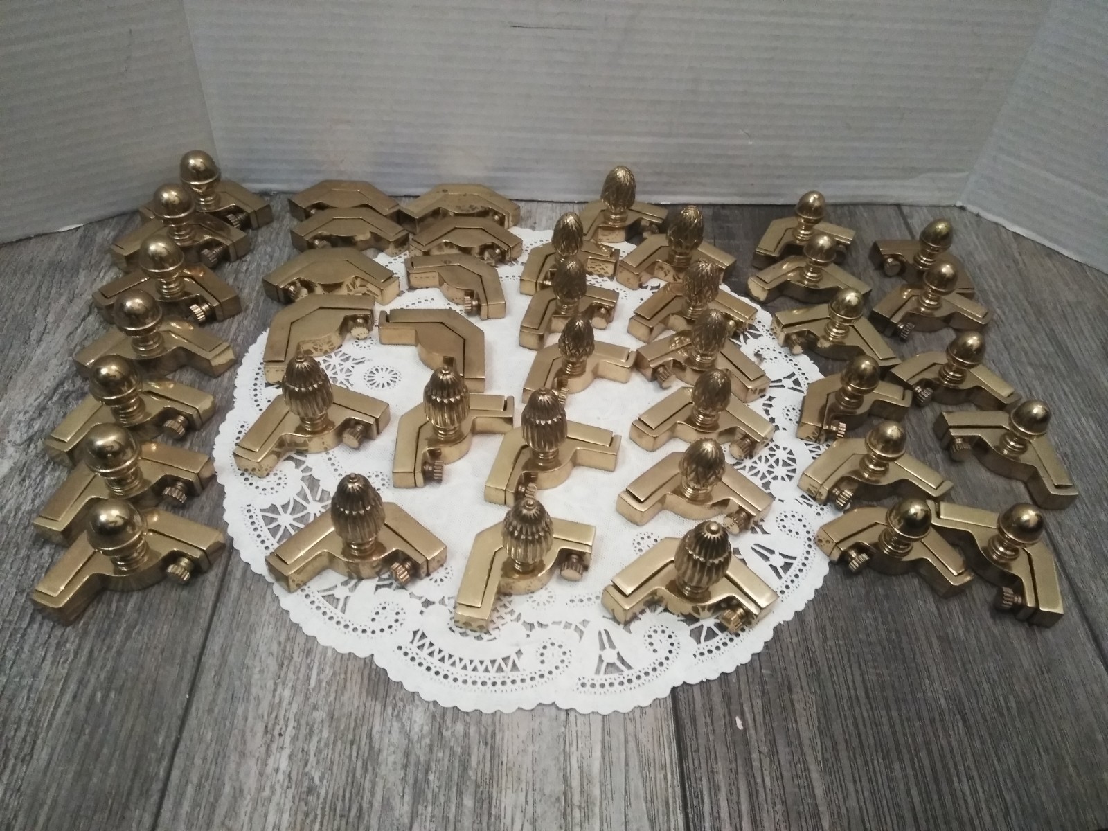 VTG. BRASS STAIR RODS BRACKETS W/ FINIALS ” MIXED LOT OF SIZES & DESIGN (45-PK)