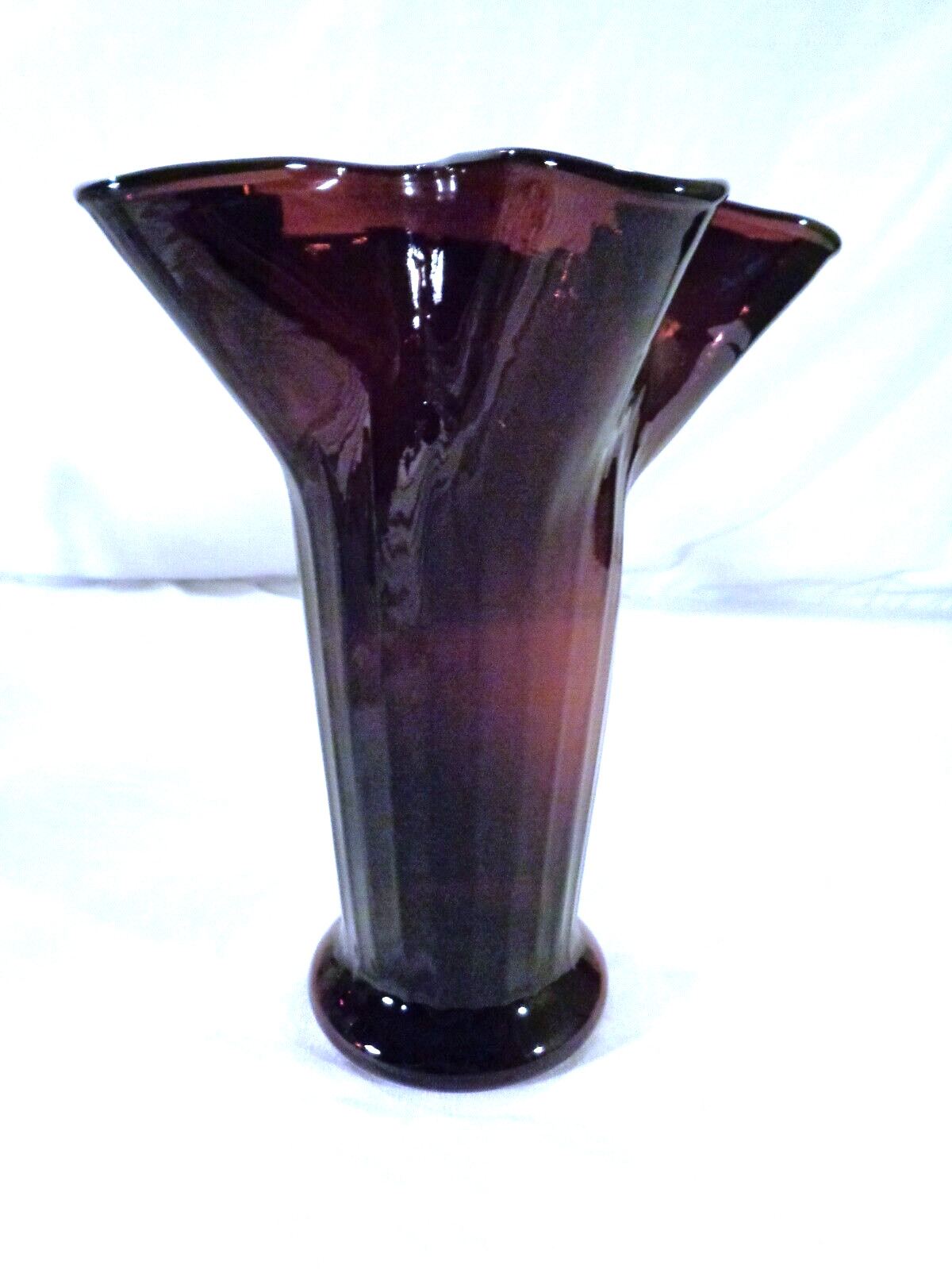 Unknown Maker 9″ Amethyst Purple Ribbed Vase