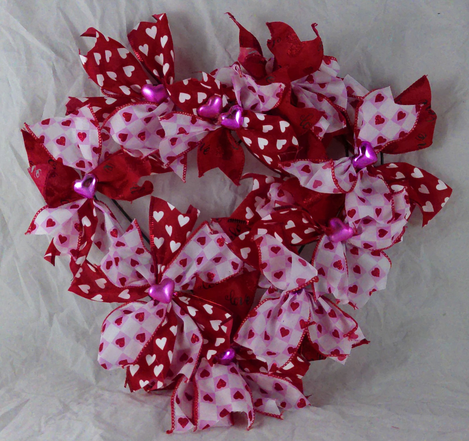 Pretty Red and White Pink Hearts Valentine Ribbon Wreath