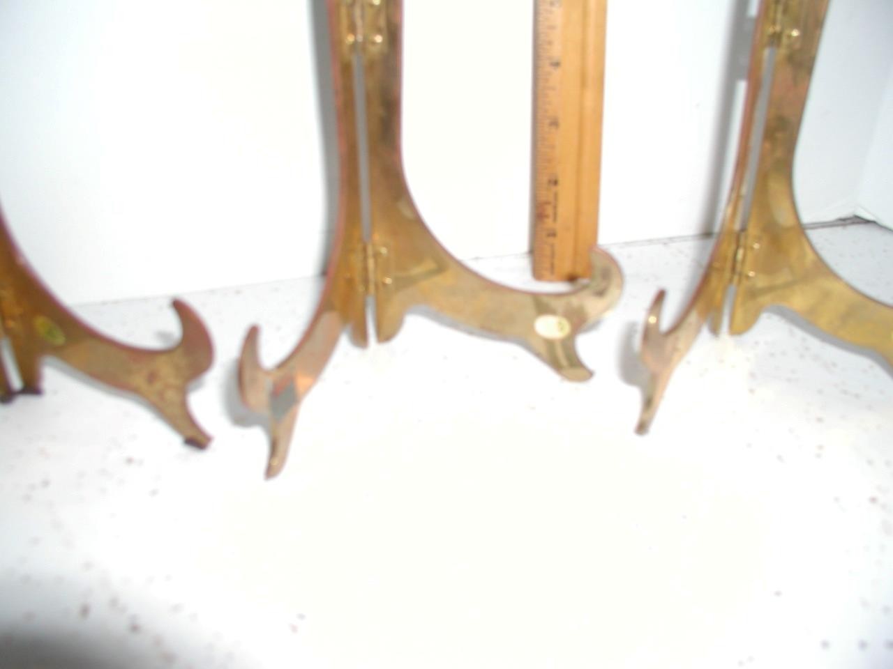 Vintage smooth Brass Easel Picture Stand 7″ tall Hollywood Regency Rococo