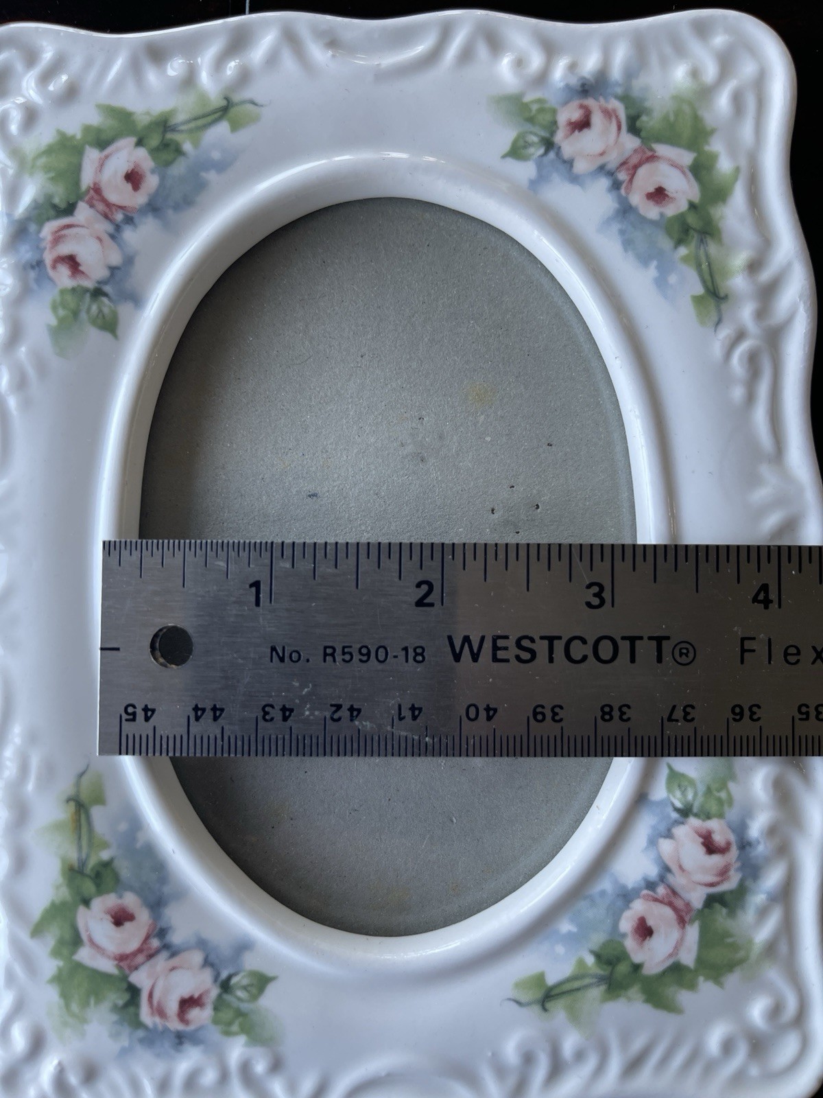 VTG Ceramic Oval Picture Frames White Pastel Florals, Made In Taiwan 5”x3”