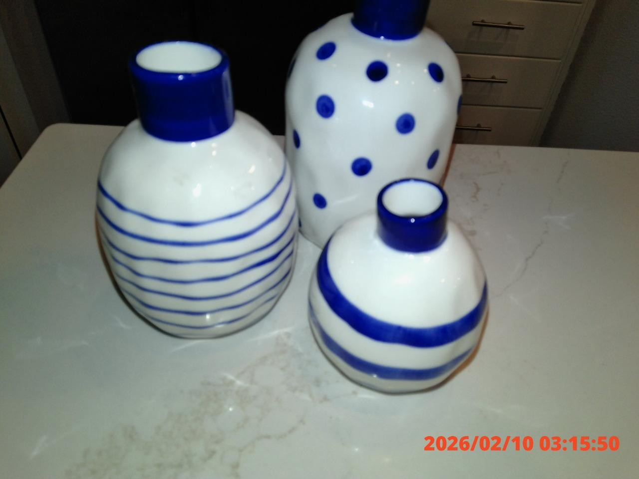 3 small ivory blue Pier 1 Imports vases brand-new w/tags low fast shipping cute