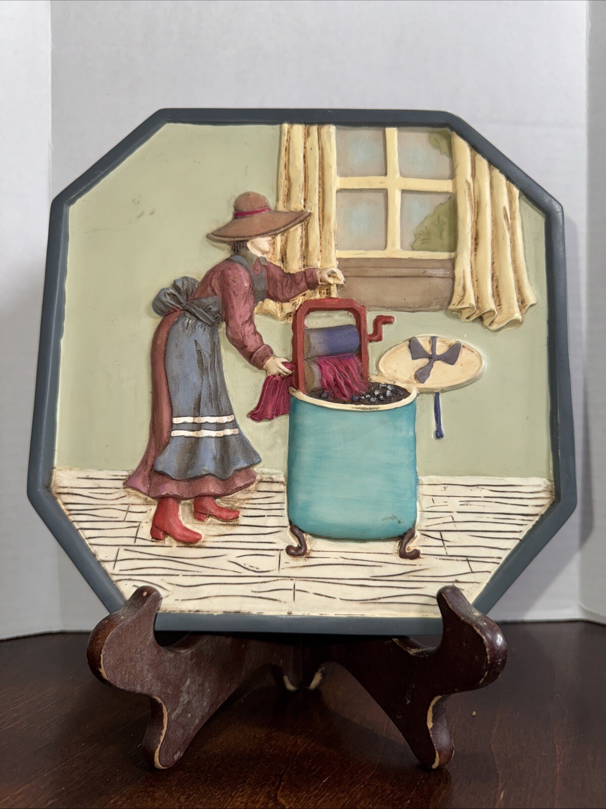 Ceramic Wall Decor “Laundry Day” 3D Octagon 2.2 Pds 7.5”X 7.5” VTG