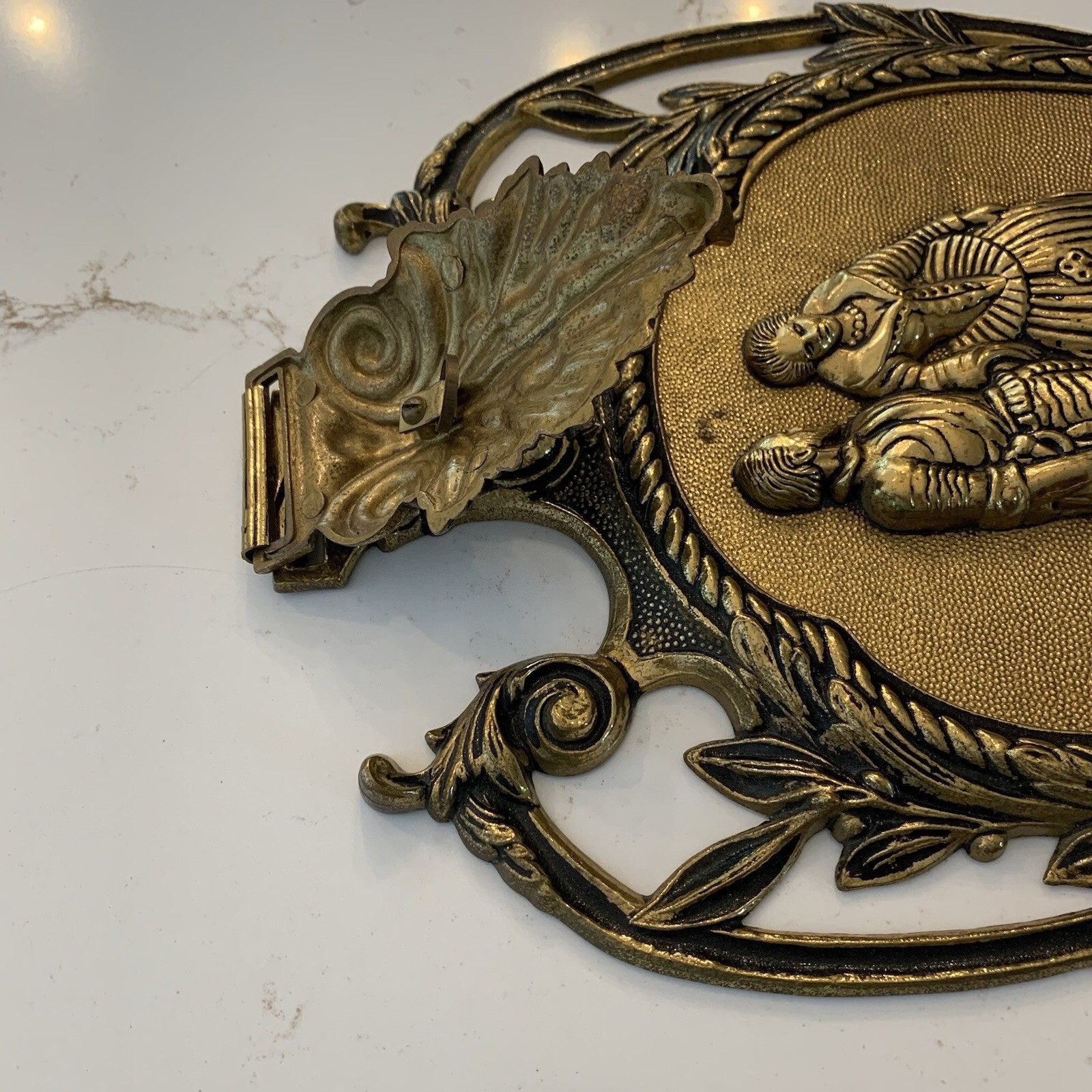 Royal Metal Wall Decor 17 in x 9 in Exact Metal Unknown exact age unknown