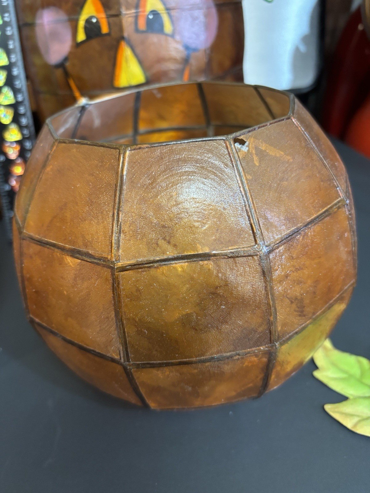 Set Of 4 Capiz Type Material Pumpkins, 2 Sizes. See Pictures For Measurements