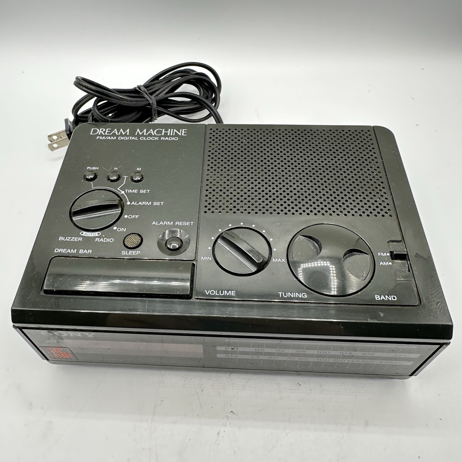 Vintage Sony Dream Machine Clock Radio FM AM Digital Alarm Black ICF-C2W 1980s