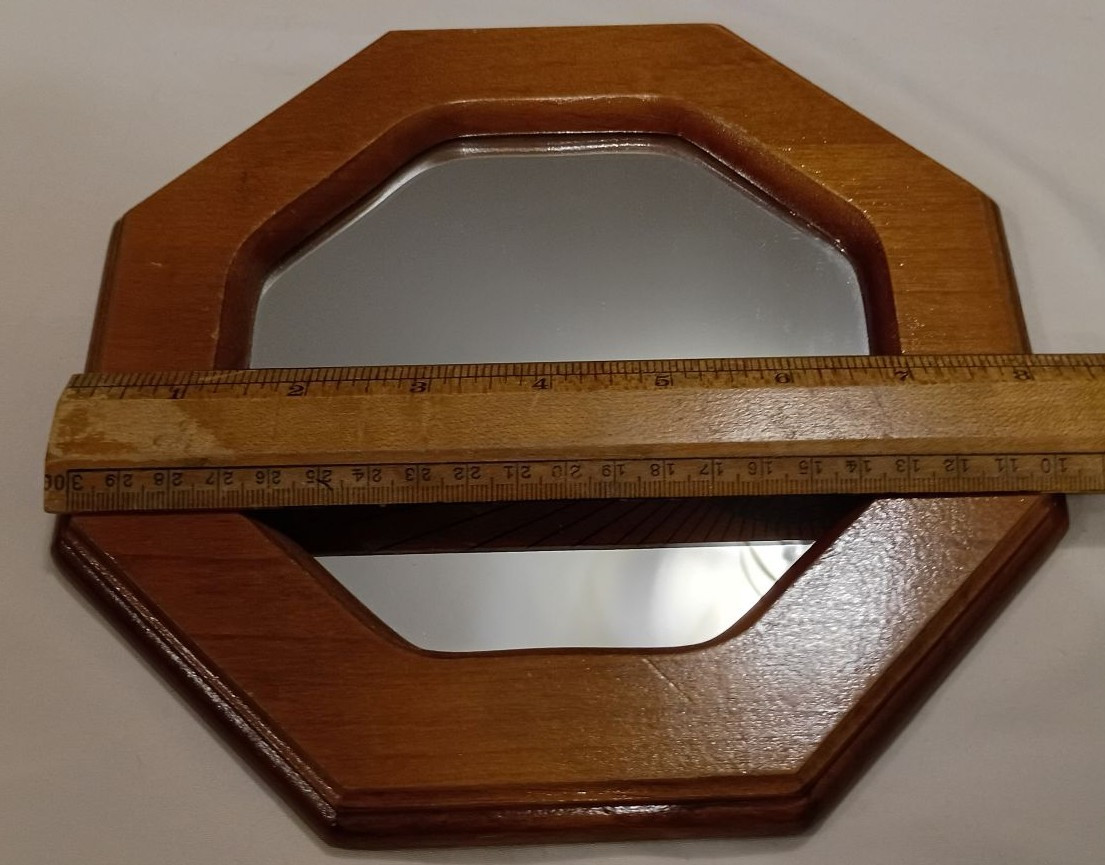 Vintage Small Accent 8” Octagon Mirror Light Wood – EXC – Home Interiors?