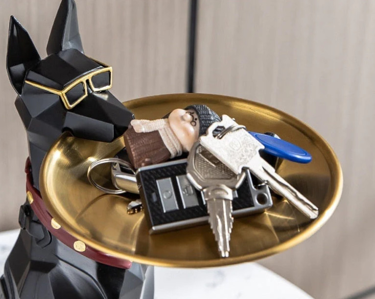Decorative Doberman Butler Statue with Tray, Black Resin Dog Figurine, 11.6 x 5.